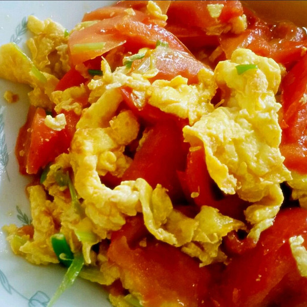 淡淡香菊做的西红柿炒鸡蛋的做法_豆果美食