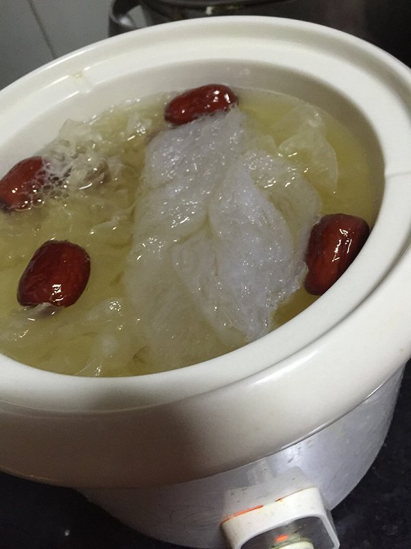 燕窝泡发,放羵5盏燕窝
