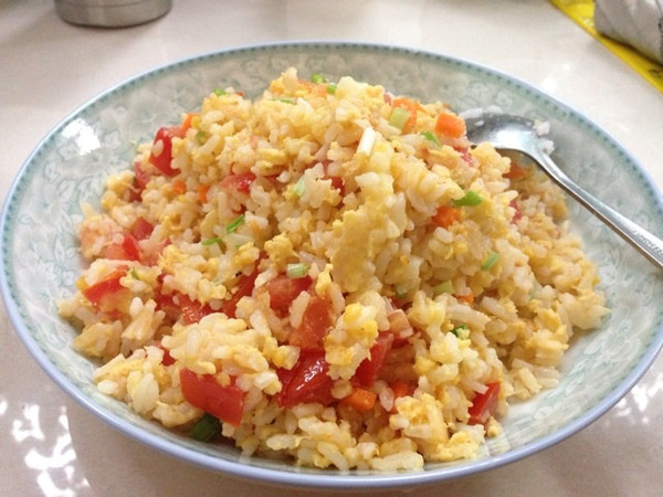 西红柿鸡蛋炒饭