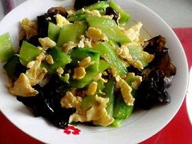 夏日小菜:黄瓜木耳炒鸡蛋的全部作品