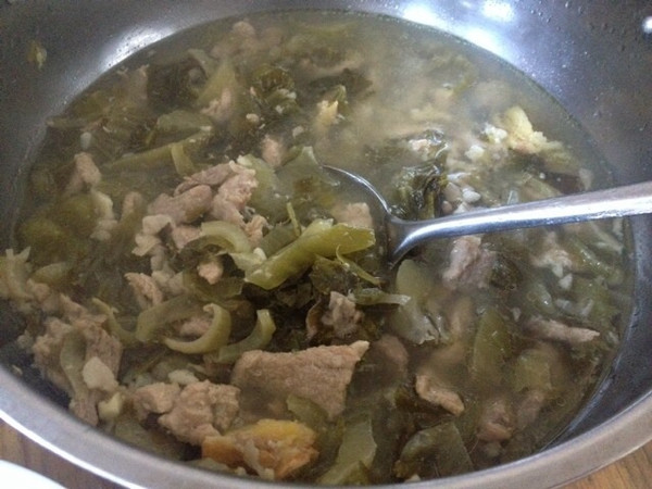 酸菜瘦肉汤