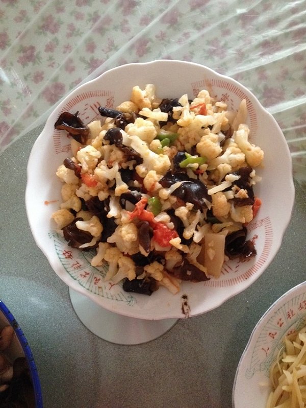 三姑做的家常炒菜花的做法