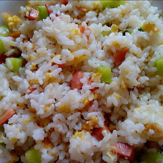 火腿鸡蛋炒饭