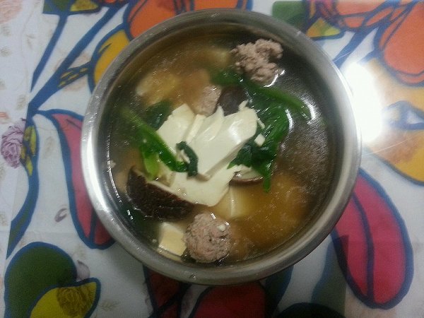 砂锅丸子汤