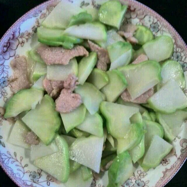 青菜头炒肉片